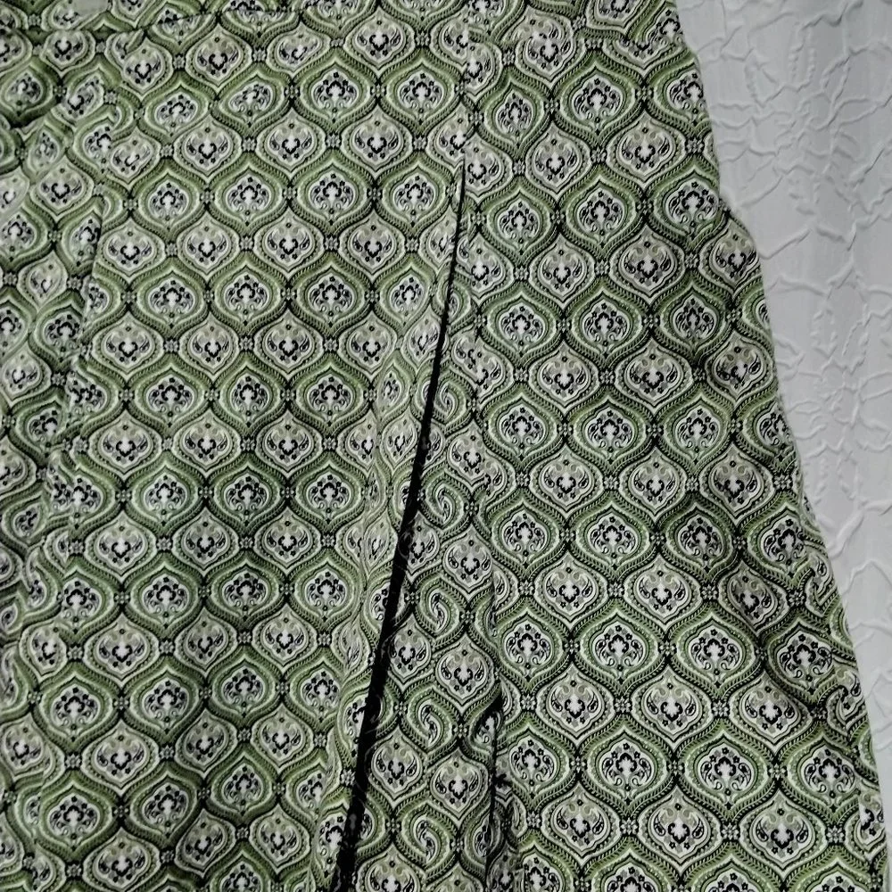George Designs by Mark Eisen Skirt Pleated Size 12 Green Pockets Side Zip 001 - Picture 9 of 12